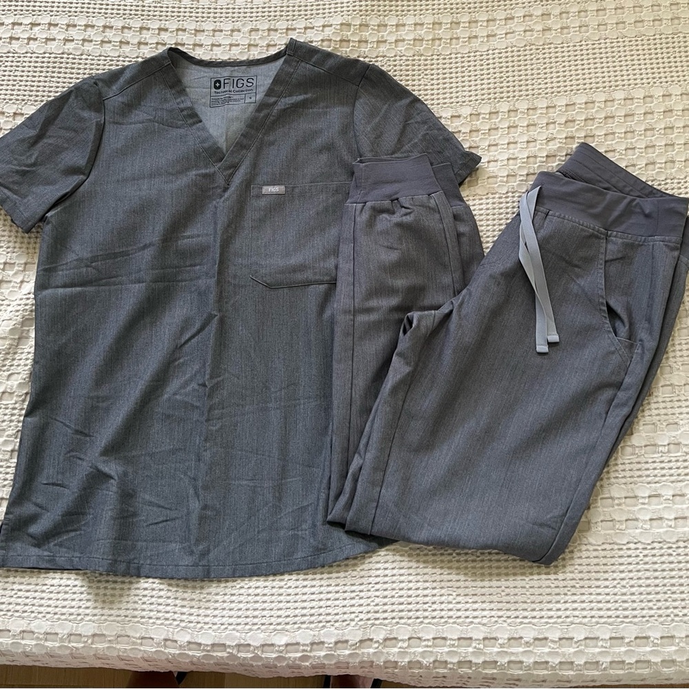 Figs Graphite Technical Collection Scrub Set size small